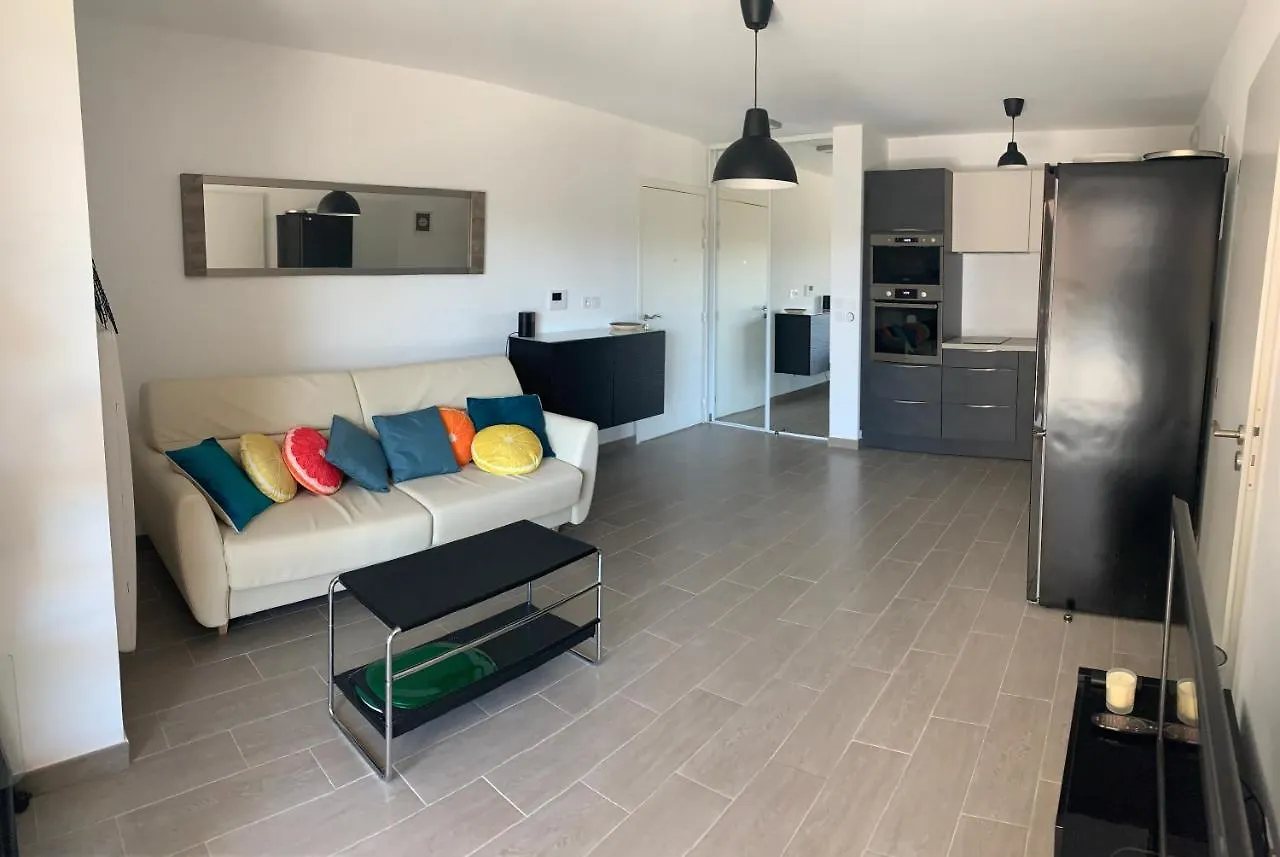 Appartement Chic A Nouvelle Terre Pour 4 Personnes La Londe-les-Maures