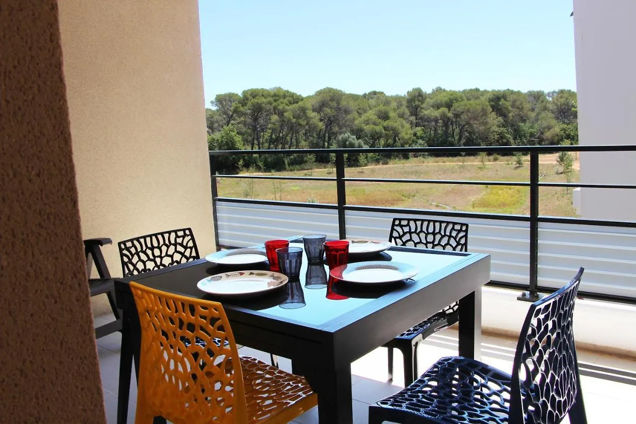 Appartement Chic A Nouvelle Terre Pour 4 Personnes La Londe-les-Maures Apartment